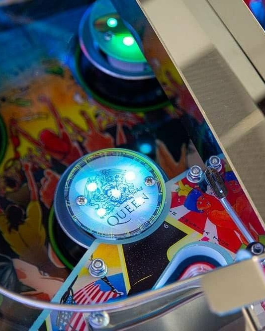 Queen Pinball Champions Edition