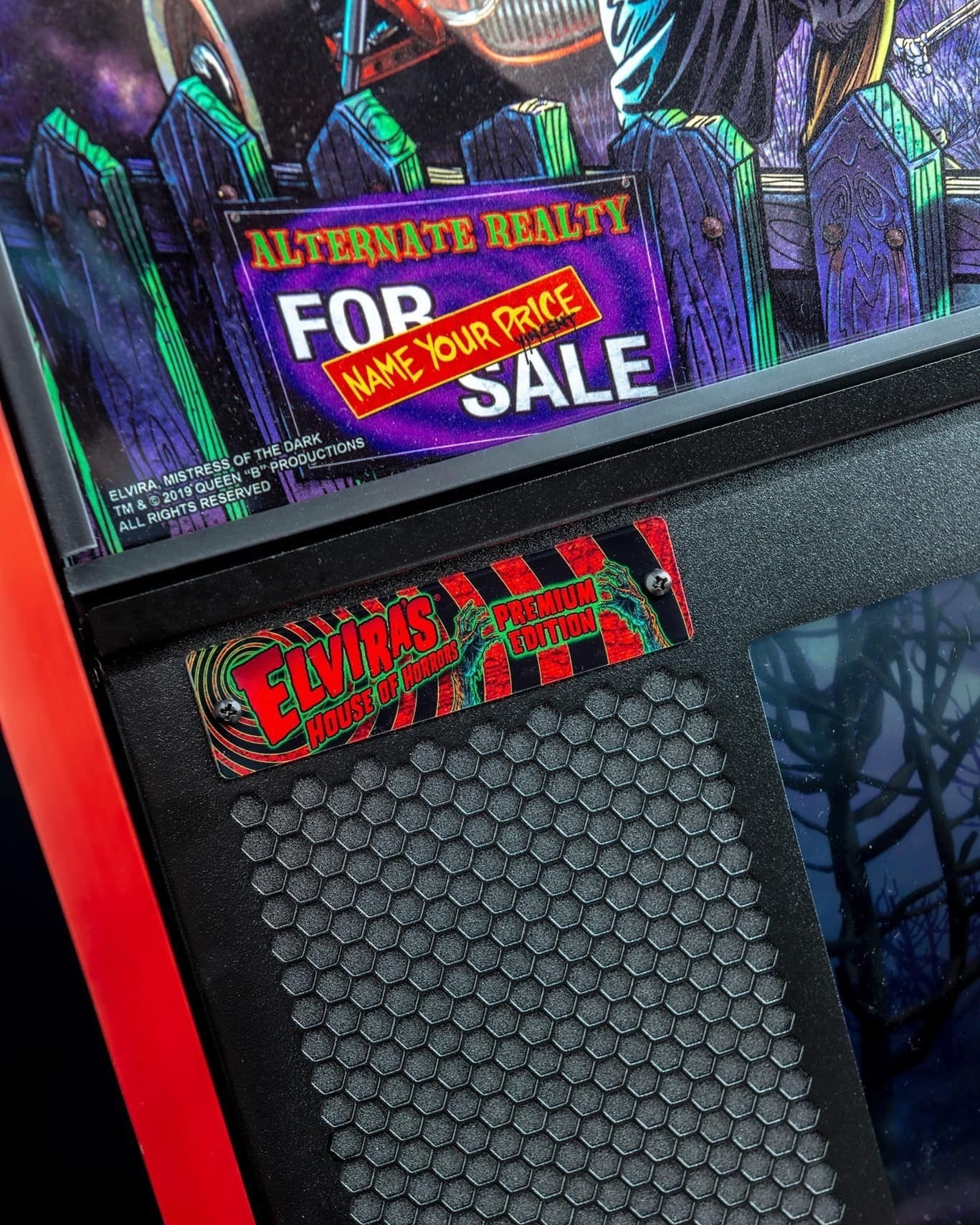 Elvira's House of Horrors Premium